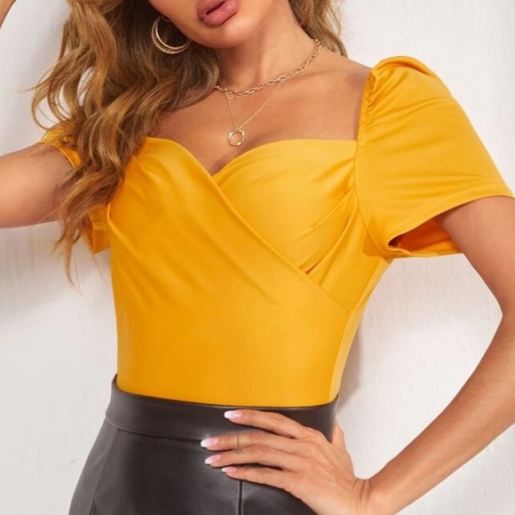 08 Puff Sleeve Sweetheart neck Bodysuit - Picture 5 of 11